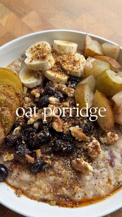 Ad Here’s a simple oat recipe I’ve had on repeat lately. Its also a clean up day for me so lets do that together with @smolproducts 

Oat porridge 
1 cup of rolled oats 
2 cups of almond milk 
1 banana 
1 tbsp agave 
Pinch of sea salt 
Toppings 
Blueberries 
Walnuts 
Chia seeds 
1 golden kiwi 
1 tbsp flaxseeds 
1/2 stewed pear
Agave 

#smol #vegan #sustainable