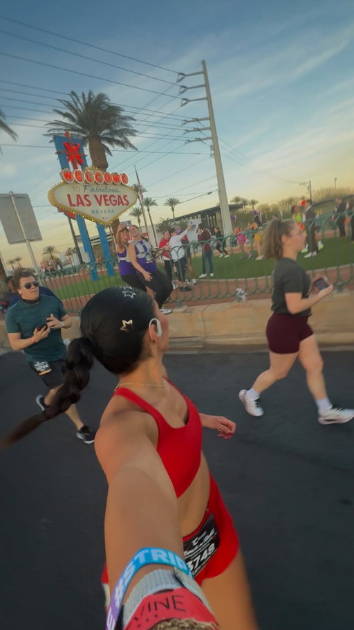 I love being a runner girl! 🏃‍♀️💗 | #runnergirl #diva #makeup #rnrvegas #halfmarathon