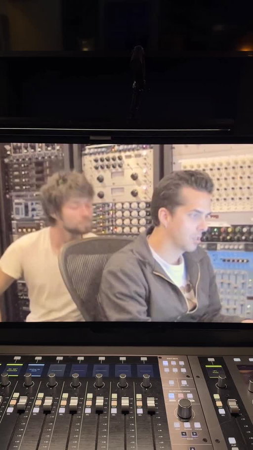 Enhanced artist content was the best. Shout out @nerdentine @takingbacksunday #studio #recordingstudio #takingbacksunday #producer