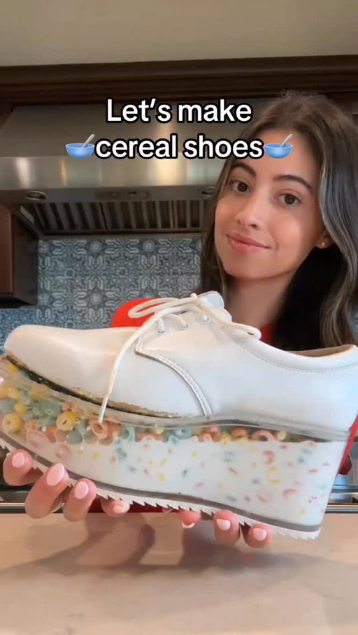 POV: You only have 5 minutes to get ready but refuse to skip breakfast 🥣👟 @magicspooncereal 

#MagicSpoonPartner