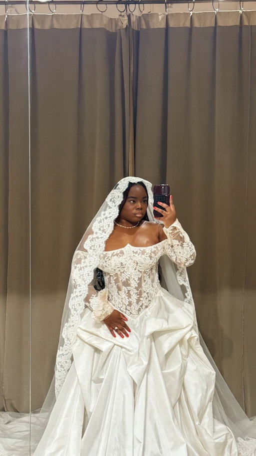 Get in, we’re going wedding dress shopping, the time has come and I’m so excited to take you with me. 

My family doesn’t live in New York so I’m taking this journey alone 🥹😩 and taking my online family with me to help with this process so it’s not super lonely. 

I need help finding the perfect dress and I have about a month to find it as my wedding is this summer. Please let me know what you truly love and what is a next and why. Love you guys so much and be kind.

Follow along this journey as I need as much help as I can get
I’m so nervous but also, I’m so exited!!! She’s going to be a bride 👰🏾 !!!!!!

#weddingdress #weddingdresses #blackbride #explorepage✨ #weddingdressshopping