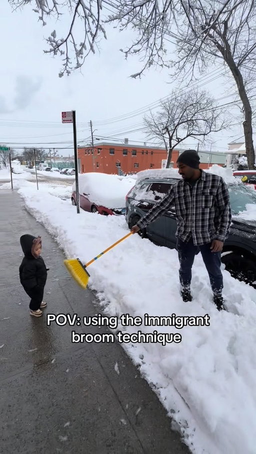 gotta teach ‘em young…the ol’ sweep technique 💪😂