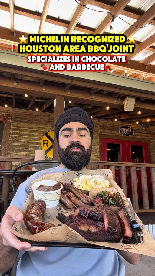 Michelin-recognized BBQ that also makes bean-to-bar chocolate in-house? Only in Texas. 

Drove up to Tomball to try Tejas Chocolate + Barbecue as part of my goal to hit every Houston-area Michelin spot. Chili relleno sausage was the standout, brisket right behind it, carrot soufflé is a must, and don’t skip the chocolates.

📍Tejas Chocolate + Barbecue @tejaschocolate 
200 N Elm St, Tomball, TX 77375

#houstonfood #texasbarbecue #tomballtx #chocolates