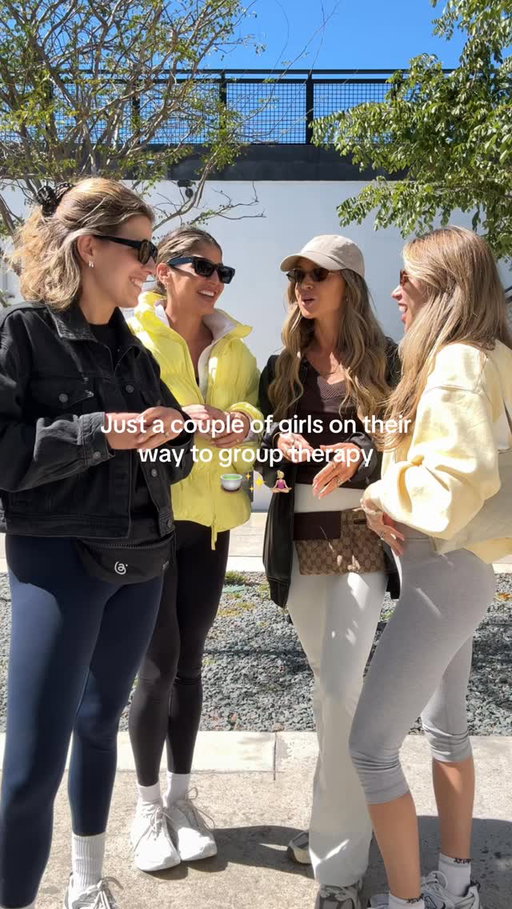 Feeling our souls drop back into our bodies the moment we’re reunited with our matchas, belly laughs, and some therapeutic life chats. Tag your besties for a matcha date 🍵✨💕