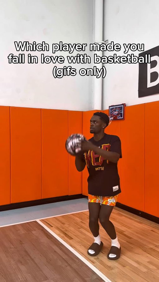 who made you fall in love with basketball 👀 let us know ⬇️