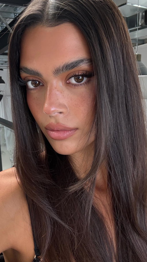 Makeup by me on gorgy @laurentsears for @princesspolly • isn’t she stunning!! Breakdown of this look coming soon. Comment something motivating so you get it sooner lol x 

Wearing @taniellejai Bronzour & liners coming soon