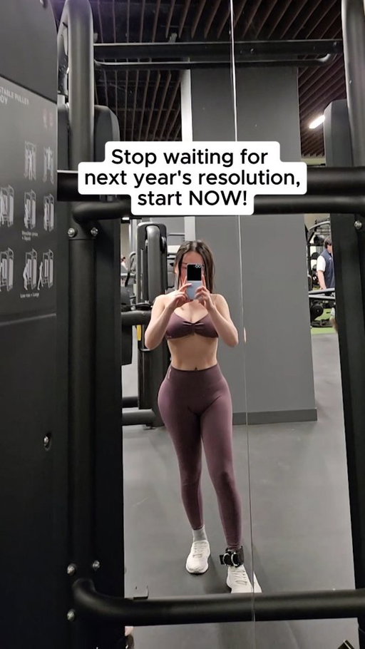 Stop waiting for Mondays to start! More routines and pics on my app. ❤️

These girls are amazing! Tag me on my socials or post on my app if you want me to share your progress!

#transformation #fitnesslifestyle