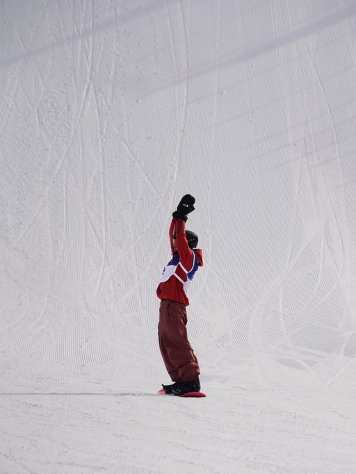 Thank you all for riding with me❤️

This story isn’t over. I’ll keep pushing, giving everything I have, for as long as my body allows me to chase it.

Always an honour representing the maple leaf🇨🇦

None of this would be possible without the incredible support of my partners❤️
@redbull @redbullcanada @burton @burtonsnowboards @oakley @oakleysnowboarding @nike @niketoronto @djiglobal @klm @moonpay @accessstorageca @corona
