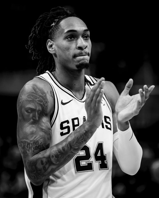 Big W🖤