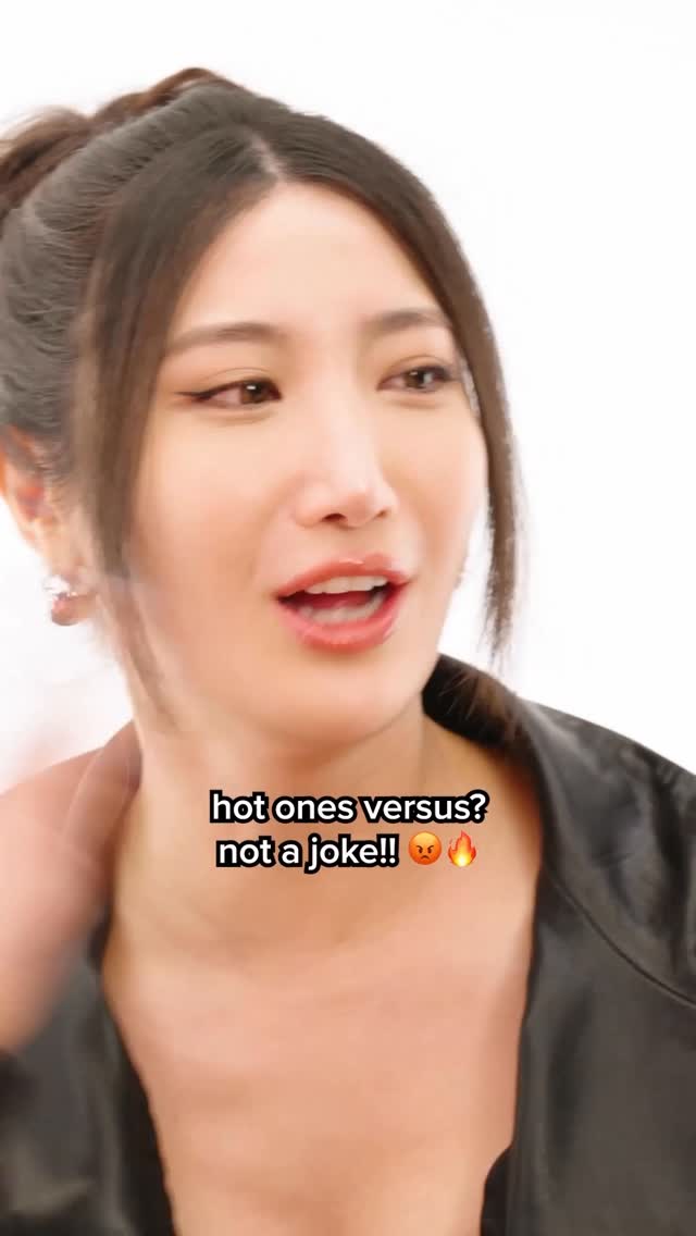 New @hotones Versus with the cast of KPop Demon Hunters going head to head! 🚨 Who will take home the gold-plated chicken wing trophy? 🍗🔥 Find out now. Link in bio. #HotOnesVersus