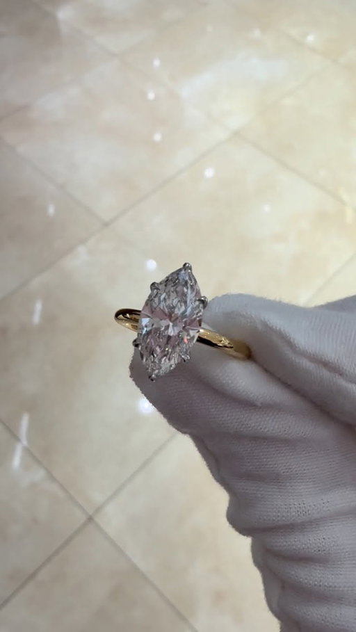 Warning: May cause excessive hand-staring ✨
The marquise diamond is elongated, elegant, and designed to maximize brilliance with its distinctive pointed silhouette. 
DM us to learn more about designing a custom engagement ring.💎 #JosephAnthonyInc #SheSaidYes #WindsorOntario #engagementring #familyowned
