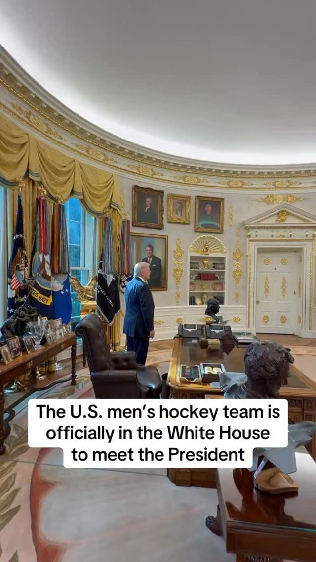 The U.S. mens hockey team made their trip to the White House following their gold medal win at the #MilanoCortina2026 Olympics.

(via: x/Scavino47)