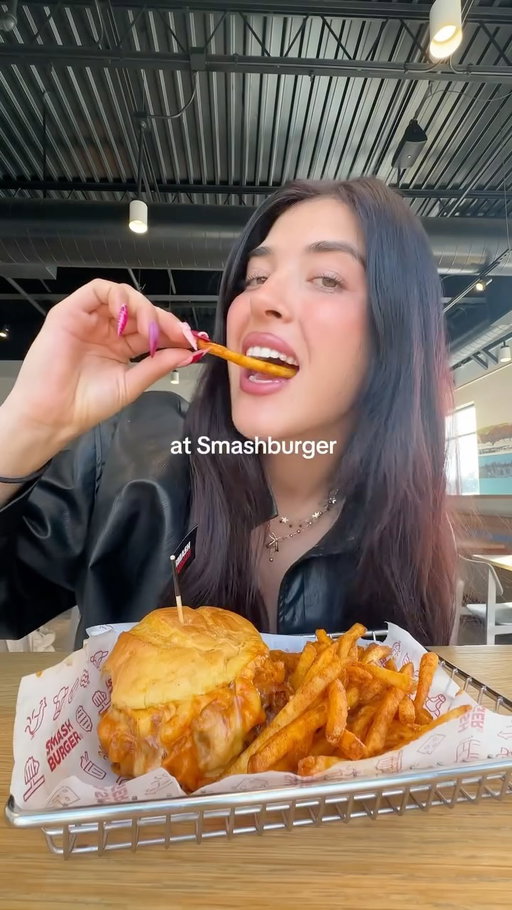 This might be my FAVORITE menu release that @smashburger has ever put out! 🔥 If you get the Scorchin’ version of fries or tots with your Smashburger order, just know that smoky, spicy, flavor-packed seasoning is now making its way across the entire menu.

At Smashburger, flavor is always the first priority. That’s why they use Certified Angus Beef® for their patties, smash them with a special tool to get that signature crust, add an extra hit of seasoning, and finish them with butter on the flattop. With that much attention to detail on their namesake Smashburger, it’s no surprise they bring the same energy to their specialty menu too!

Here’s what’s on the NEW Scorchin’ menu:

🔥Scorchin’ Cheesy Mac Smash

🔥Scorchin’ Cheesy Mac Big Dog

🔥Scorchin’ Chicken Smash (only $4.99)

🔥Scorchin’ Hot Crispy Chicken Sandwich

🔥Scorchin Hot Tenders

🔥Scorchin’ Cheesy Mac

🔥Scorchin’ Hot Fries

🔥Scorchin’ Hot Tots

🔥Scorchin Cheese Sauce

Tag someone you want to try this spicy menu with! 🌶️

#Smashburger #SmashburgerPartner #BurnwithBenefits #BeliefisintheBite #colorado