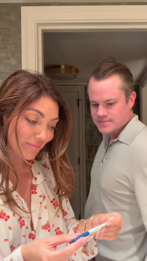 It’s even more surreal the 2nd time around. We are so grateful for this blessing😭🙏🏼 to any woman struggling to get pregnant, you are in my thoughts and prayers #pregnant #momanddad #momlife #pookie