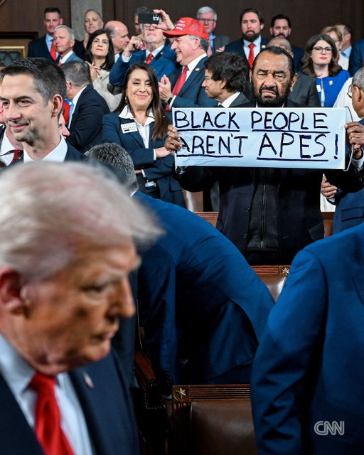 Rep. Al Green was escorted out of the House chamber just minutes into President Donald Trump's State of the Union address on Tuesday night for holding a sign reading "Black people aren't apes!"

"I wanted the president to see it, and he saw it, and I told him, Black people are not apes, and for him to do what he did was racist, and he knows it. But sometimes we have to let him know in the public that we know it," the 78-year-old Texas Democrat told CNN shortly after he was escorted out.

Follow live updates at the link in @cnn's bio.

📷: Kenny Holston/The New York Times/Pool/Reuters