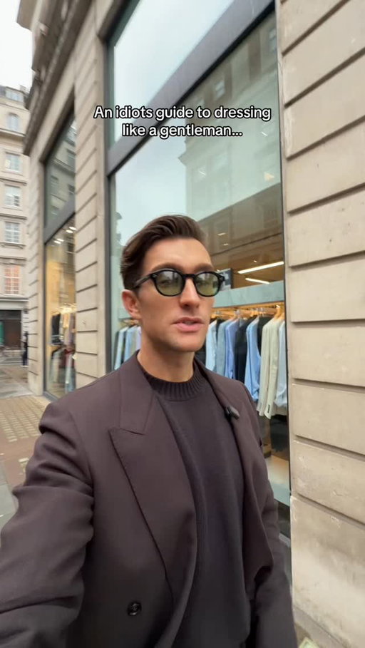 Everytime I walk in here I could literally buy everything!! 

And it really is as simple when shopping at @suitsupply #suitsupplypartner ad

Transitioning from winter to spring like an absolute gent. Upgrade your wardrobe with SuitSupply and be the best dressed man around town 👏🏻
