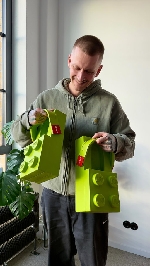 ANZEIGE | The definition of: „Bricks on feet“ 🧱🤣

#unboxing #crocs #lego #sneakerhead