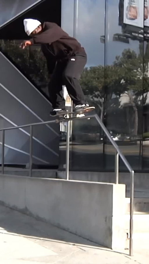 @zionwright’s “Zion” Rough Cut is now live on @thrashermag. 🌪️ 

🎥: @flechhhhhhhhhh