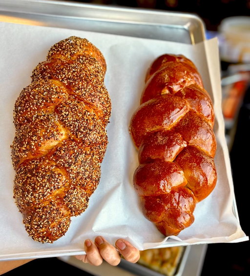 Pop up up alert!!! We will be having fresh @helloseconddaughter challah for sale in Old City this Saturday 2/28. Full loaves of the following flavors will be available! 
-Zaatar💚
-Raisin honey🍯
- olive oil and sea salt🌊

VERY limited amount being dropped!! 18$ per loaf, all flavors are non-dairy. We are SO excited to be collab-ing with our friends! Show us some love!!💕🥖😘