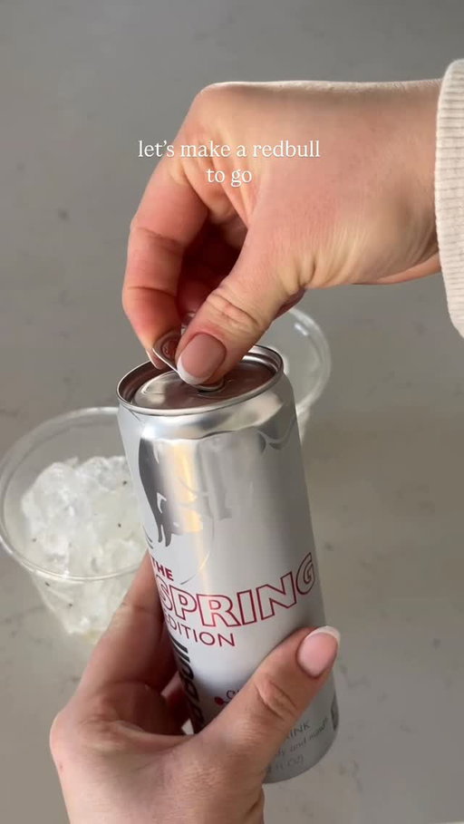 Trying the new spring edition redbull and it tasted so much better then what I expected!! #redbulledition #cherryredbull #redbulldrink #redbullwithcream @redbull @redbullusa @tossware @baristatwentytwo @official_molimoli