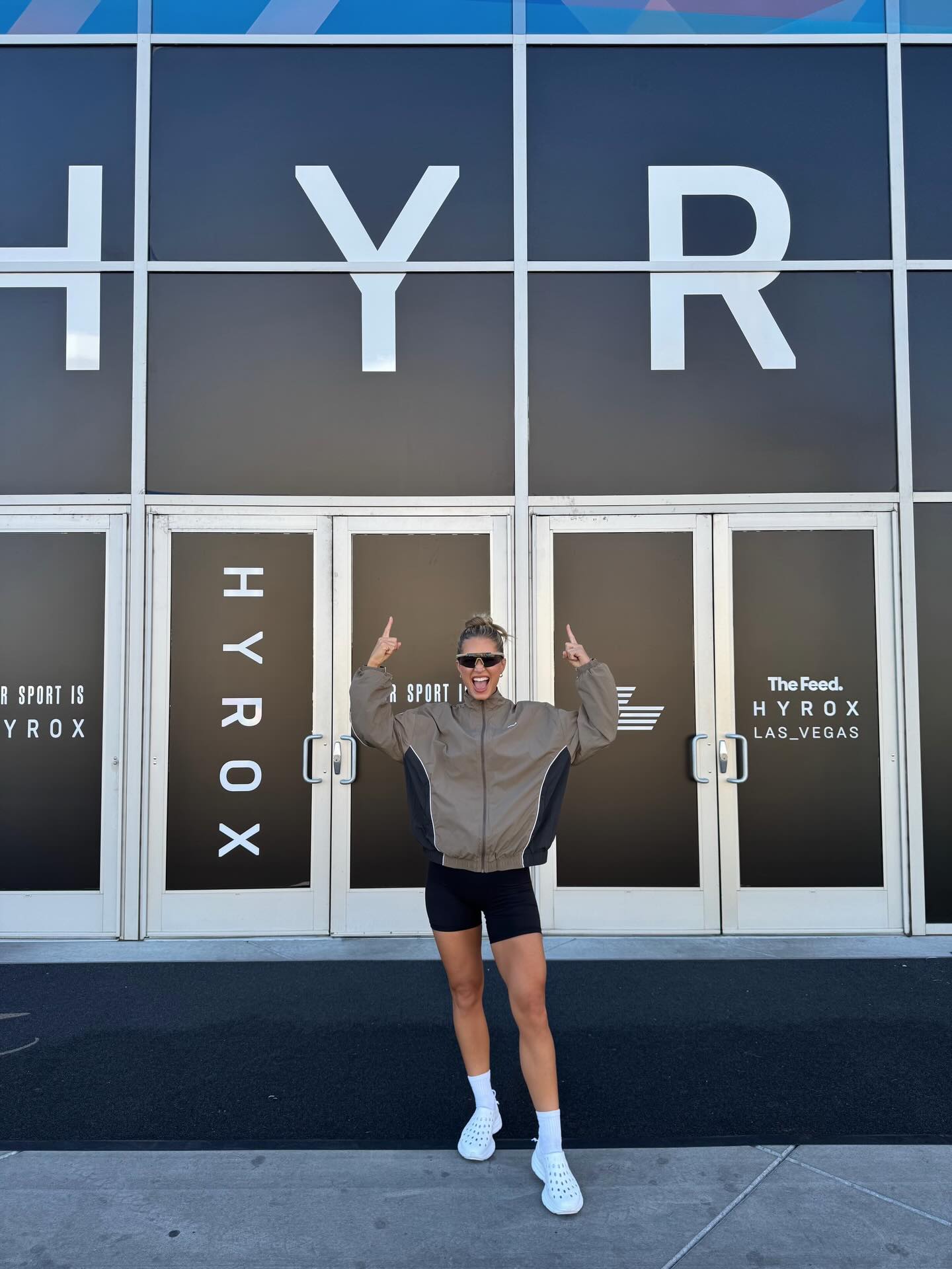 Deep in Ironman 70.3 prep…but a quick HYROX in Las Vegas. ✅
 
KANE athlete @samcfit_ stays ready for anything. 

Always building. Always recovering.