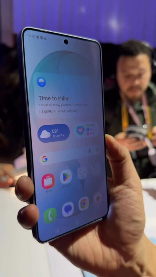 Samsung's Mind-Blowing Privacy Display only on the Galaxy S26 Ultra! 🤯🤯🤯 @samsungmobile @samsung #galaxyunpacked
