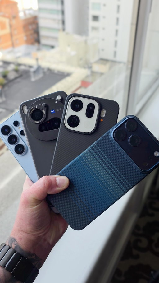 Let’s do a telephoto zoom photo comparison in photo mode with the Galaxy S26 Ultra 100x Zoom vs iPhone 17 Pro Max 40x Zoom vs Oppo Find X9 Pro 120x Zoom vs Vivo X300 Pro 100x Zoom. Let me know which phone you think looks the best! 

#samsunggalaxy #oppo #vivo #iphone #telephoto