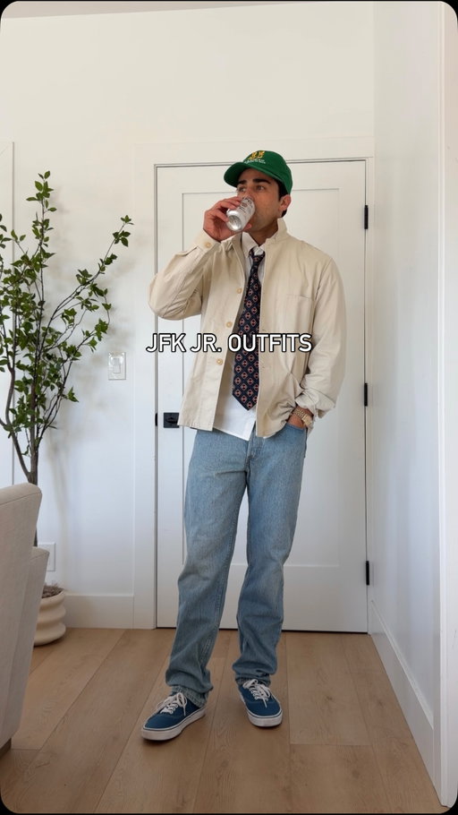 Just picked up some 90’s vintage from @rebalancevintage and thought I’d do some JFK Jr. style outfits with them. They have REALLY good vintage if you’re looking for a spot. 
.
.
.
#90svintage #90sfashion #jrkjr #mensfashion #mensstyle