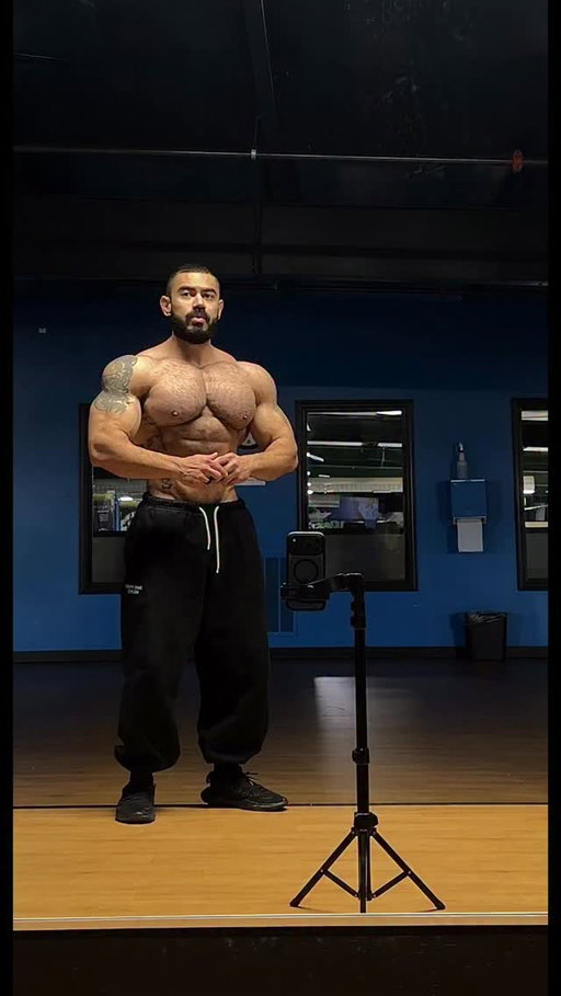 I think we’re onto something ⛽️

@darcsport - POTVIN10 
@ruleoneproteins - JEREMY 

#bodybuilding #mensphysique #nfgu #SSDD #R1athlete