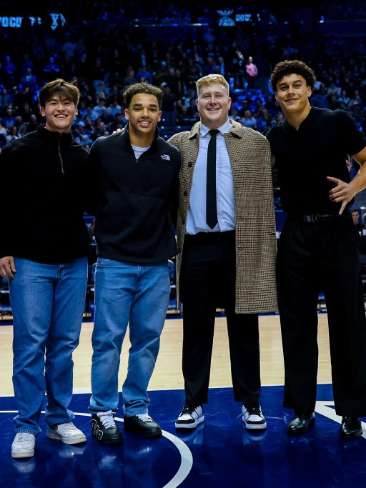 Grateful for the opportunity to honor our All Americans @bearb47 @_ljmartin_ @b.r.u.c.e @faletau11satuala and Coach of the Year @sitakekalani at last night's @byumbb game 🤙