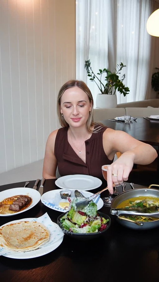 Lunch at Fosh, covering everything from sea to land. Mignonette oysters with cucumber, tender short ribs, and our Thai fish curry with roti. A table that truly has it all. 

Thank you @rhiennastory.x for joining us.

~

Discover more 📲 Link in Bio.
