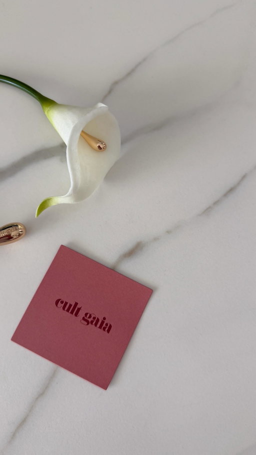 The cutest delivery @cultgaia right in time for @melbfashionweek 

—
OOTD, Flower necklace, outfit styling, what I wore, outfit inspo, Melbourne Fashion Festival 

#mff #mff2026 #melbournefashionfestival #melbournefashion #cultgaia
