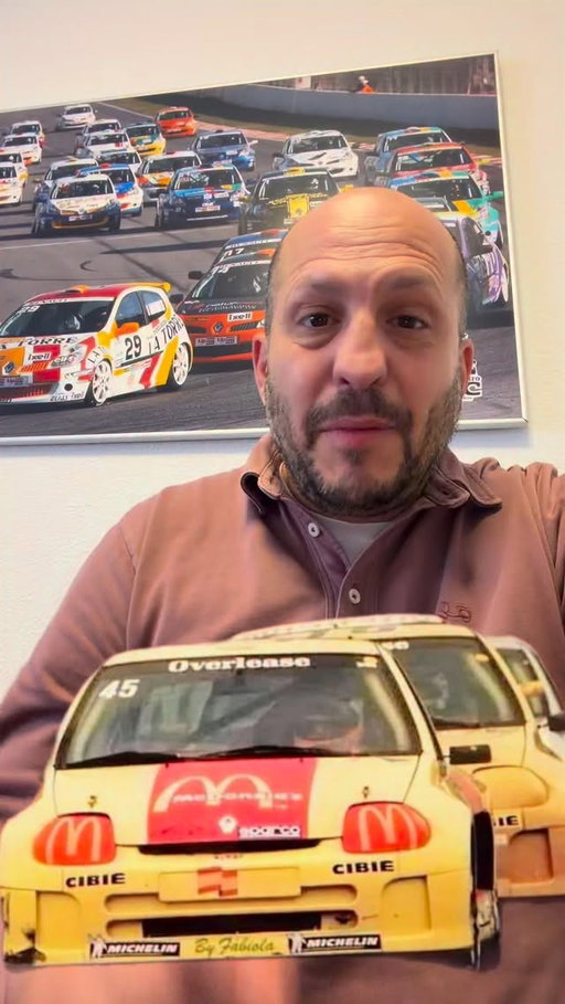 Aquí tenéis la historia de Mónaco año 2000! Para flipar!! #cliov6 #españolesporelmundo #historias #renaultsport