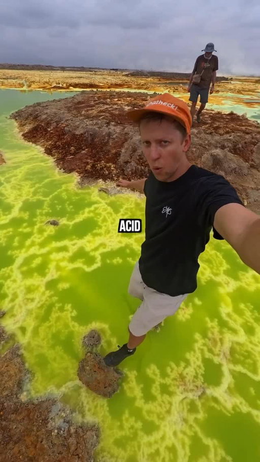 YAY FOR TOXIC SLUDGE 🧪

You can’t tell me that Dallol, Ethiopia isn’t one of the most unique places on earth. Another reminder to how powerful nature is & that we really should run around toxic acid like this 😆

#whatheck #travel #ethiopia