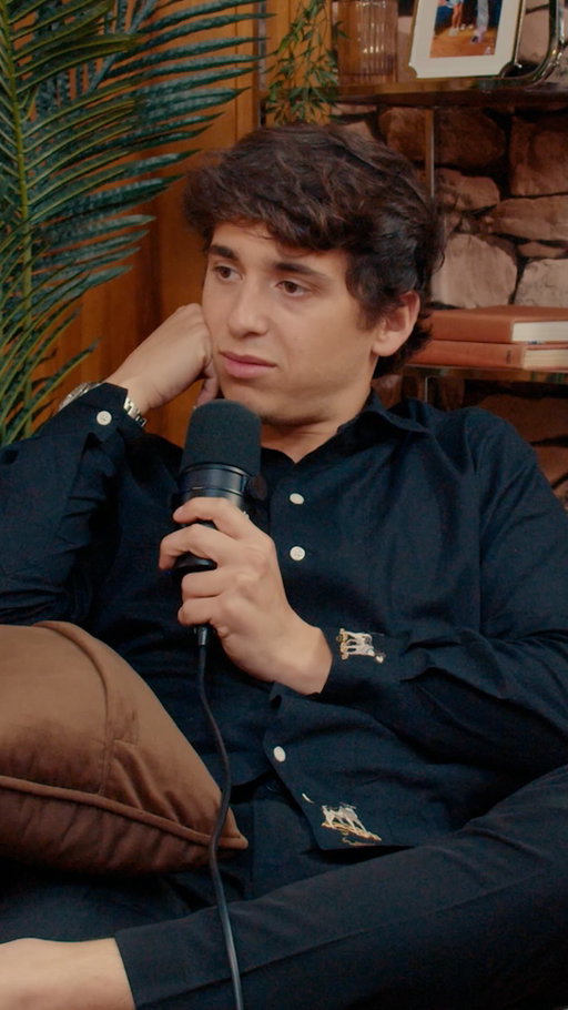 pov: you speak Spanish until they ask a follow-up question 😭

Therapuss with Jake Shane is now on Netflix!