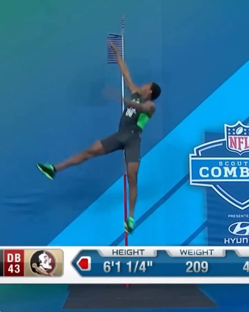 Jalen put on a clinic ten years ago at the Combine💨

📺: NFL Combine on @nflnetwork