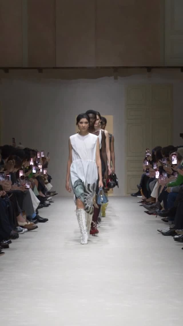 An embrace of inherent pluralities, a reflection of the multifaceted realities of women and the complexities of life. The Prada Fall/Winter 2026 collection by Miuccia Prada and Raf Simons is informed by a fascination with the process of layering, of transforming through the day, through your clothes. Within each look, we discover multitudes.

#PradaFW26 #PradaBeauty