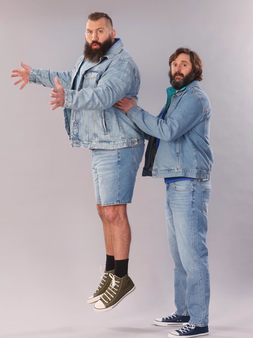 Two Joes, one strong connection and even stronger poses.

Modern day love is made easier with Sky Mobile. 

#Joemantic #SkyMobile AD @sky_uk