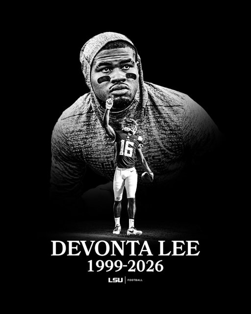 The LSU Football family mourns the loss of former Tiger, Devonta Lee. 

Our thoughts are with his family, friends and teammates. 💜
