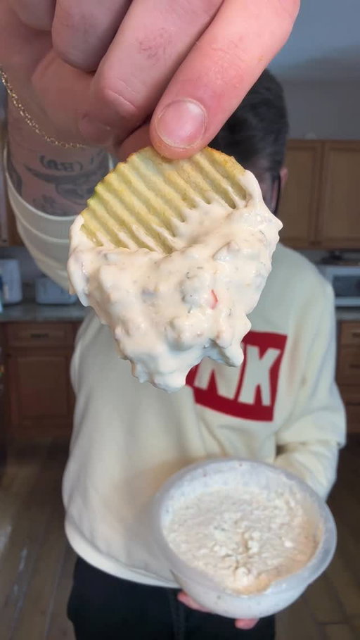Dill Pickle Bacon Dip with the help of my friends at @danosseasoning and the new DANOS DIPS DILL DRESSING AND SEASONING MIX 🔥🔥