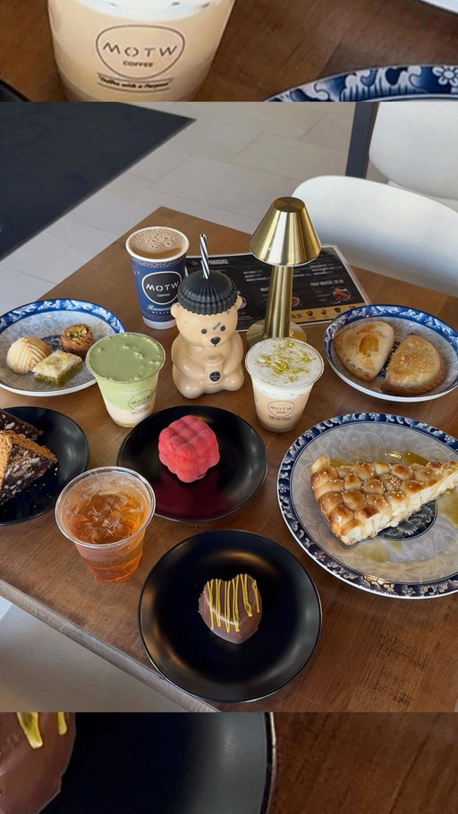 Quincy’s newest coffee shop: @motw.quincy. ☕️🧸🍵

I loved everything about it here! The food, coffee, staff and vibes were amazing; it’s definitely a place you can hang & chill for a few hours. My favorite eats and sips were:

+ the rose cardamom latte in this adorable bear cup (that I got to keep!)
+ the yemen chai
+ the honeycomb pastry which I had to stop myself from finishing (one of my favorite items) 
+ the strawberry mousse 3d cake
+ the chicken & spinach empanadas 
and more!

Welcome to Quincy! #quincy #boston #cafe #bostoncoffee