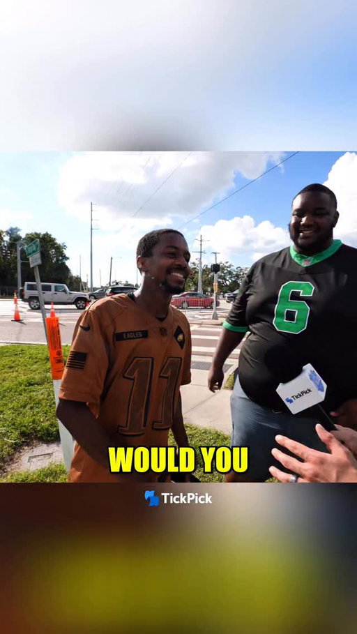 Two types of Eagles fans 🤣🤣

#nfl #nflmemes #nflfootball #nflcombine #flyeaglesfly