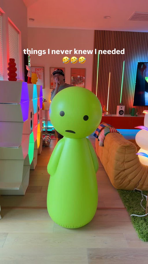 taking out your frustration never felt so fun 😤💢…the real question, is it tall or am I short 🤣
.
.
.
.
.
Dopamine decor, fun toys, cool gifts, stress relief, anger management, smiski,