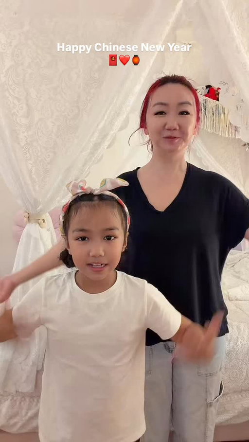 Been a too long since we’ve done a transition 🥺 happy Chinese New Year! 🧧❤️🧨 

#transition #newchinesetrend #mommyandme
