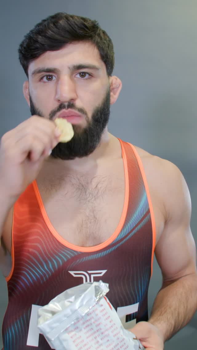 Who’s taking this one? 🤔

Watch Georgio Poullas vs Arman Tsarukyan exclusively on @foxnation FEB 28 at 9 PM EST.