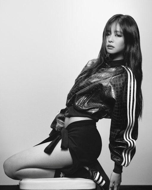 Global icon. No timestamp.
@jennierubyjane ⭐♾️

글로벌 아이콘.시대를 초월하다.