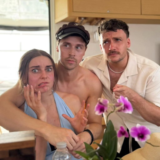 Mind if a guy third wheels for a while? Hey guys what are you getting up to today? Can I come too? Oh, p.s happy birthday to @loserfruit thanks for everything you've done for your friends all around you. (Sorry about running over your flower pot the other day with my car)