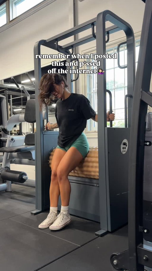 17mil views and a bunch of angry men saying I’m disgusting for wearing shorts when in fact it’s the same thing sitting on a bench in shorts 😌🫰🏼 it’s equally possible to wipe off after you! love yah xxx