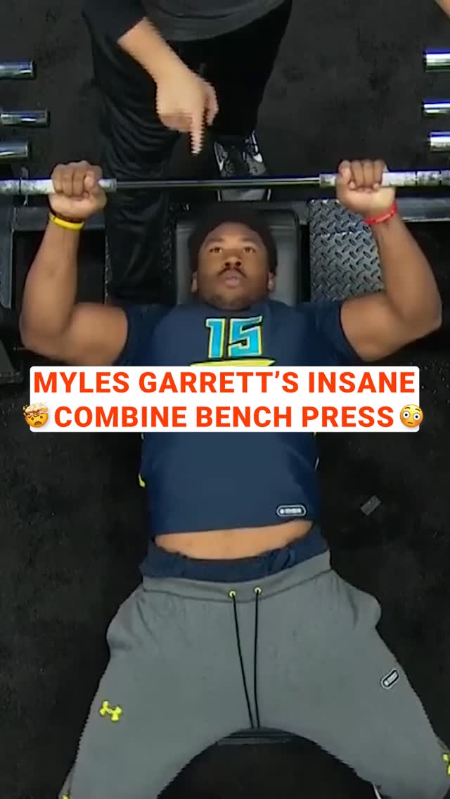 Surprised Myles didn't bend the bar 😳⁣
⁣
2026 NFL Combine Feb. 26-28 on @nflnetwork