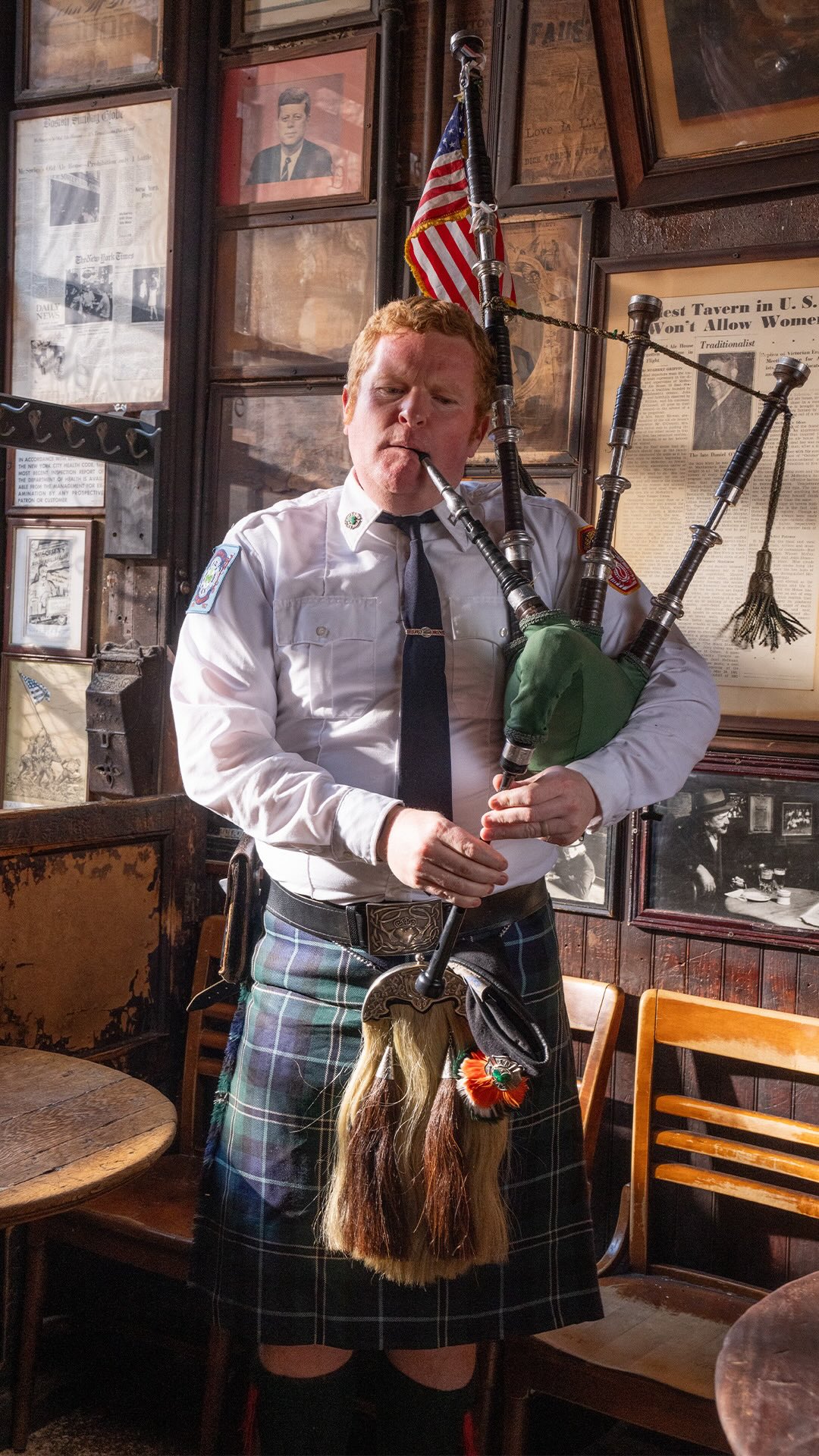 For more than 9 years, we’ve proudly partnered with the FDNY Pipes and Drums Band to support their tradition, brotherhood and service. 

This year we had a chance to bring that community to McSorley’s Old Ale House, the oldest bar in New York City and a gathering place steeped in Irish-American heritage.

From the sawdust strewn floors and history patched walls, we had a great morning celebrating @mcsorleysoldalehouse with the @fdnypipesdrums. 

Thank you McSorley’s for hosting the band! Happy Early St. Patrick’s Day! ☘️🥁 #rhoback #craveactivity